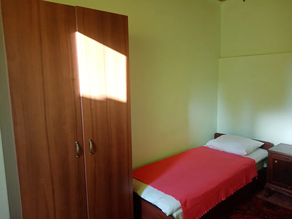 1 местный номер во дворе