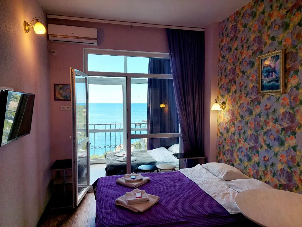 "Лазурный Батилиман", Ласпи, возле пляжа "Таврида"