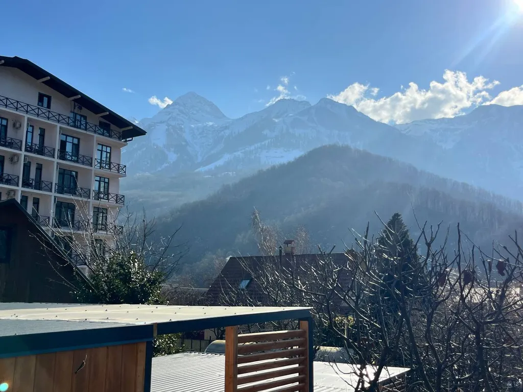 Дом с домашним кинотеатром и Алисой в 7 минутах от подъемника