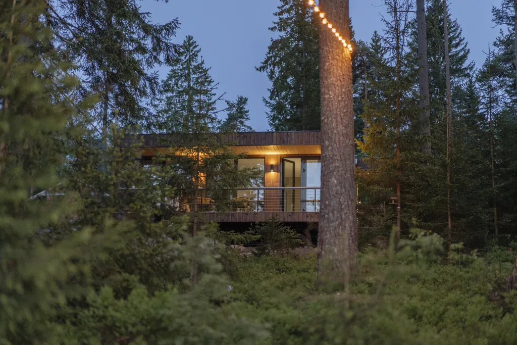 Коттедж Дом с 2 спальнями на 1 линии с видом на озеро — Ермилово