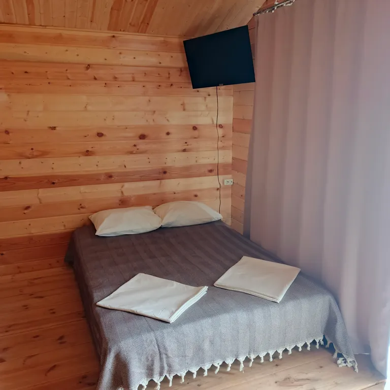 Четырехместный домик