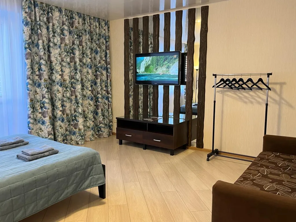 Для доброго гостя и ворота настежь