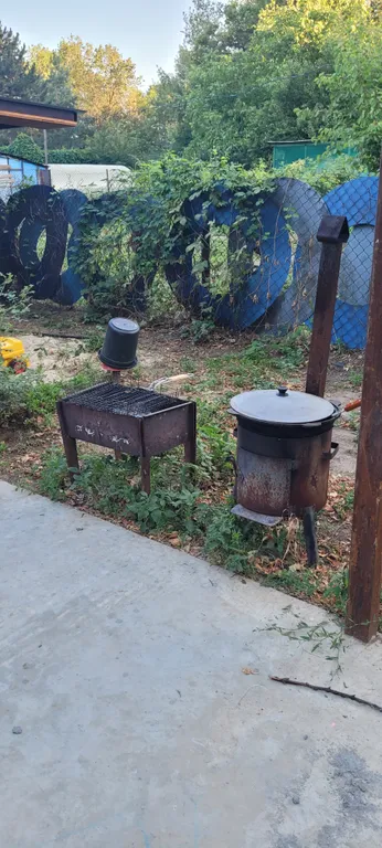 Дача с большой беседкой