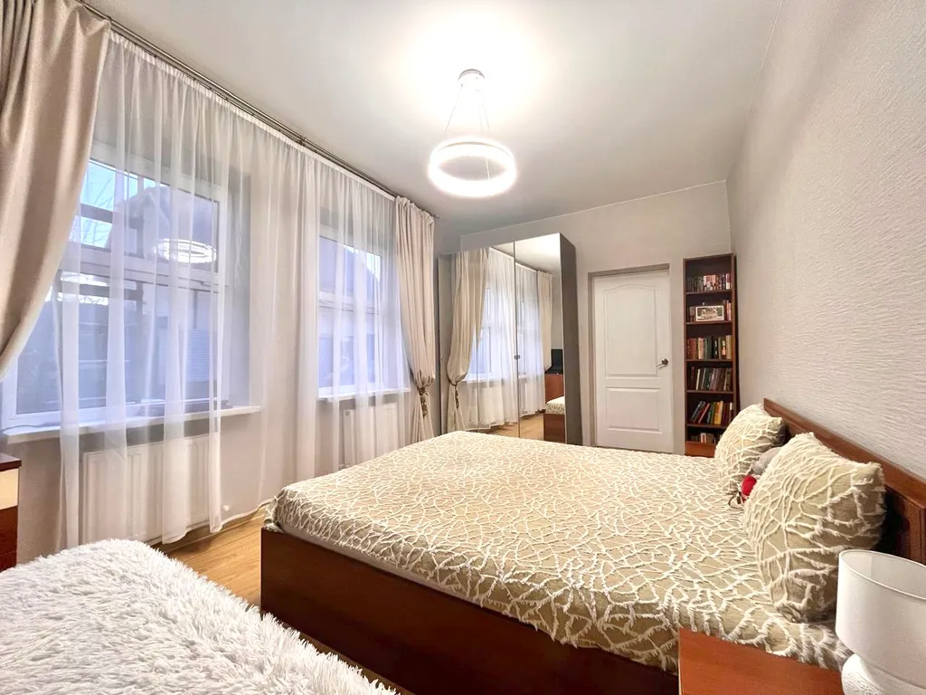 Дом с бассейном с центре Краснодара