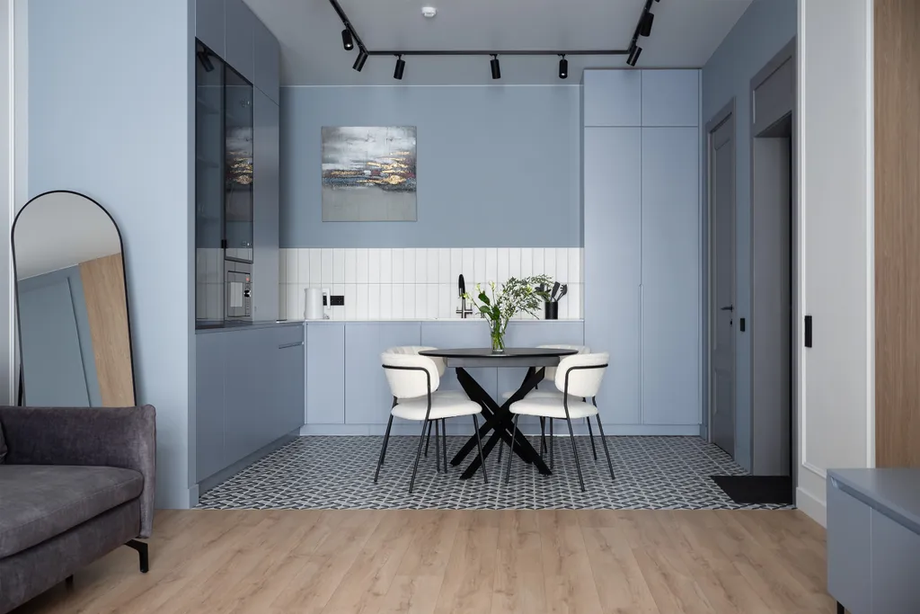 Просторная студия на набережной