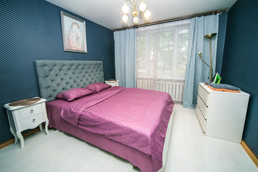 Метро, центр, двухкомнатная квартира на 4 человека — аренда посуточно в Минск