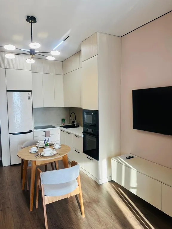 ЖК FourSeasons Стильная, светлая квартира 74