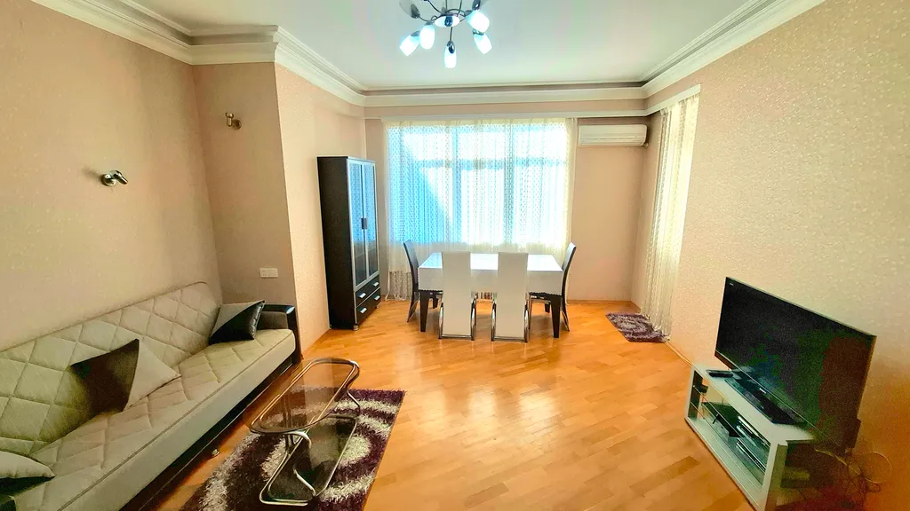 2-комнатная квартира в новопостроенном доме в центре