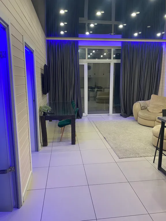 Современный дом в лесу