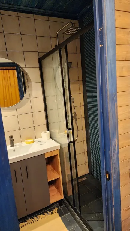 Уютная студия на берегу Голубого озера