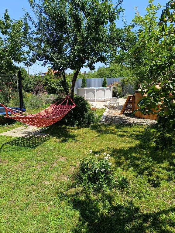 Коттедж Дом с баней, бассейном и тёплой купелью — Ленина