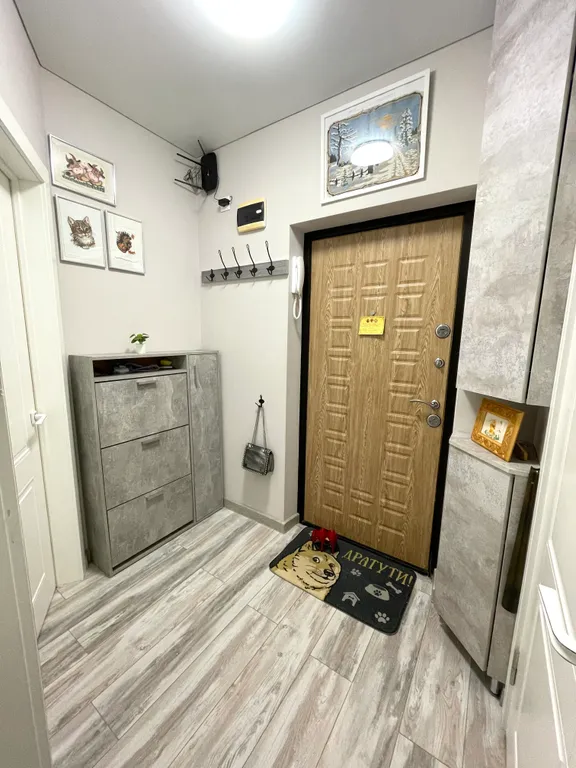 Стильная чистюля с видом на поле и закатные пейзажи