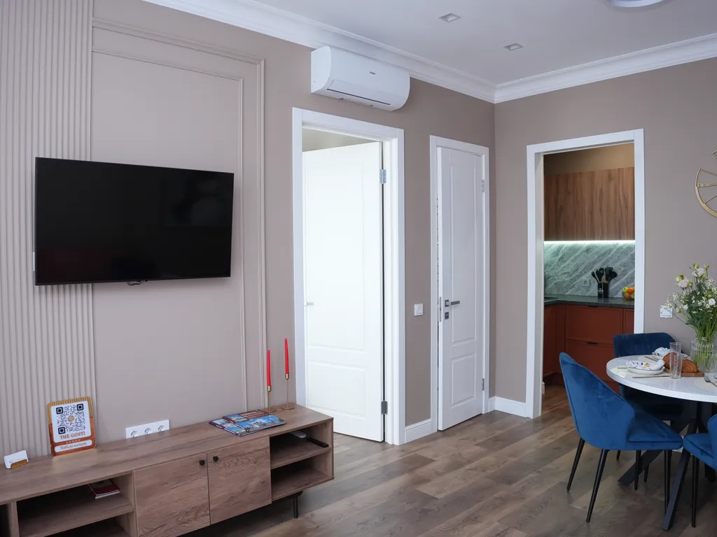 Стильная, современная квартира на набережной реки Волги