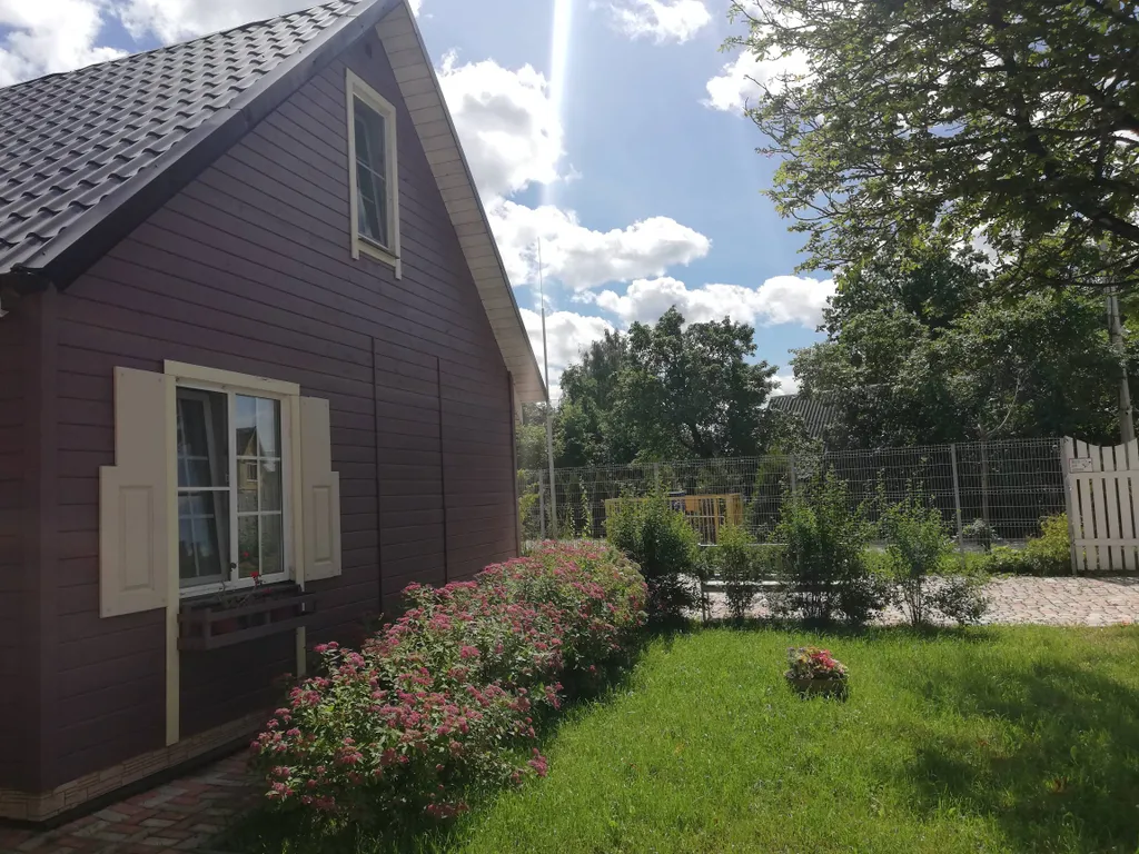 Дом возле монастыря