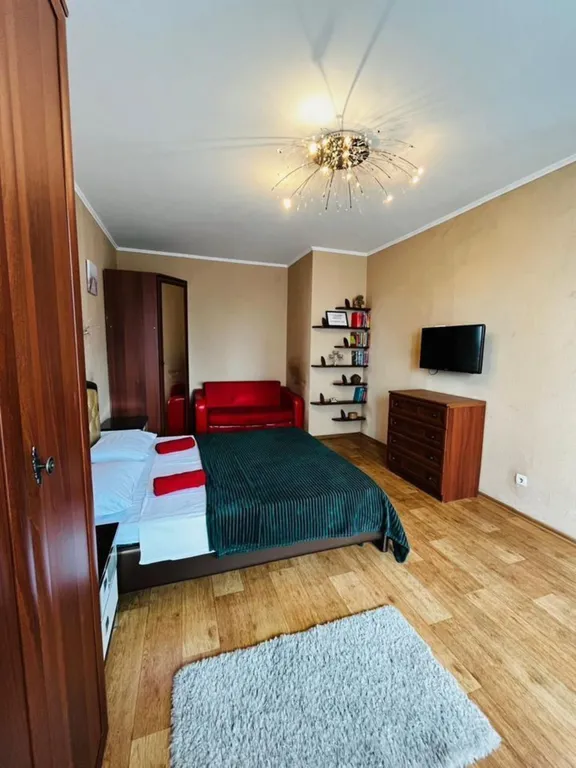 Уютная квартира в микрорайоне Взлёта, рядом ТРЦ Планета