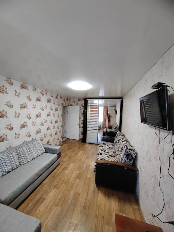 2-комнатная квартира на 4-6 человек с видом на море