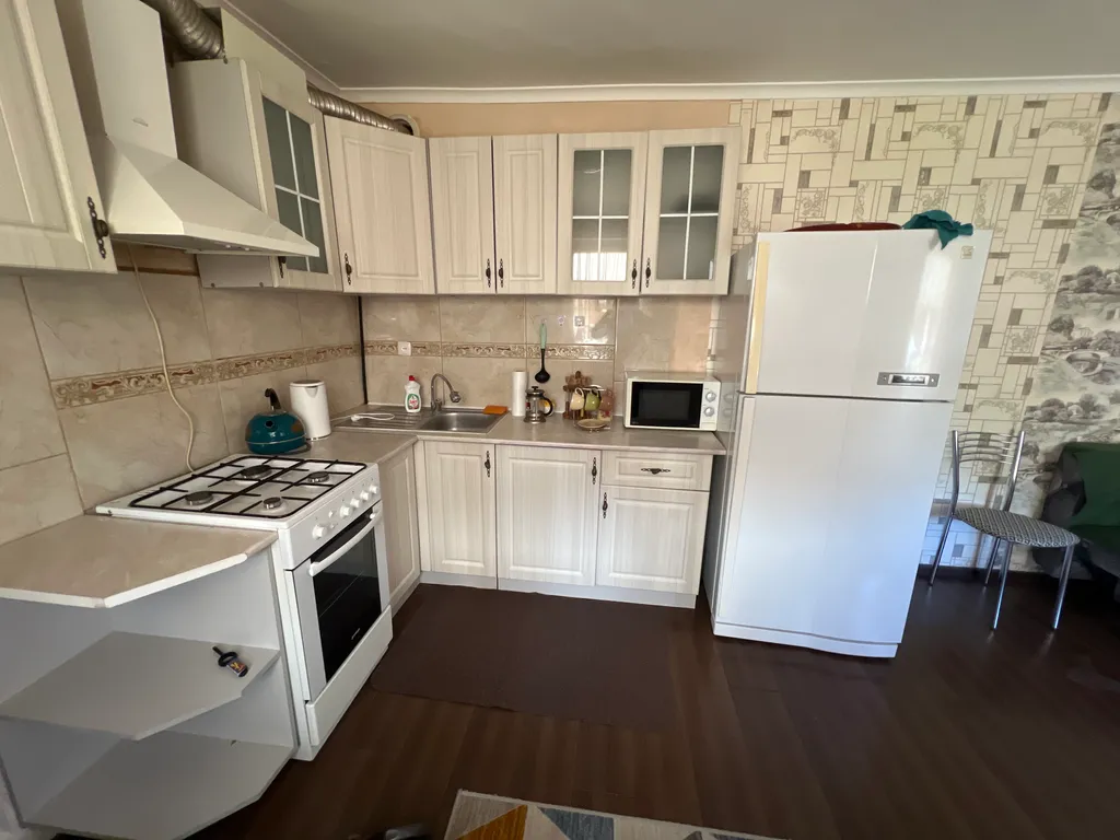 Коттедж Гостевой дом с беседкой — Новороссийск