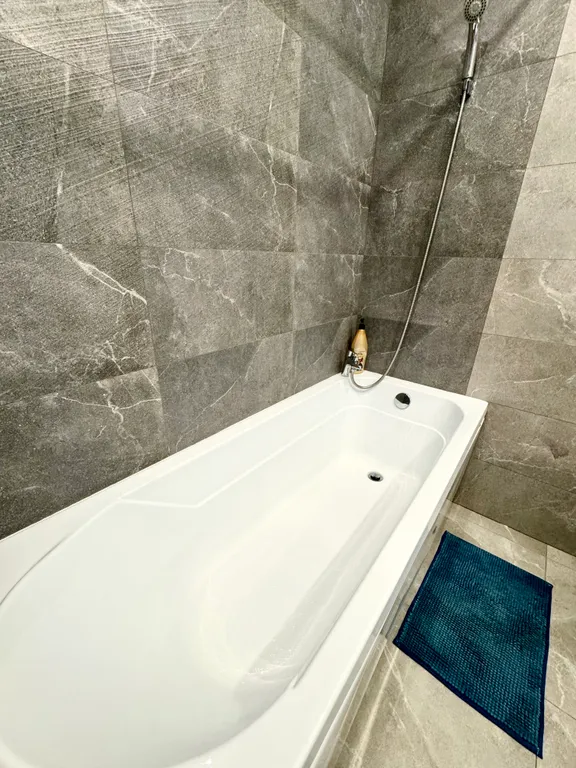 Уютная новая квартира с видом на парк