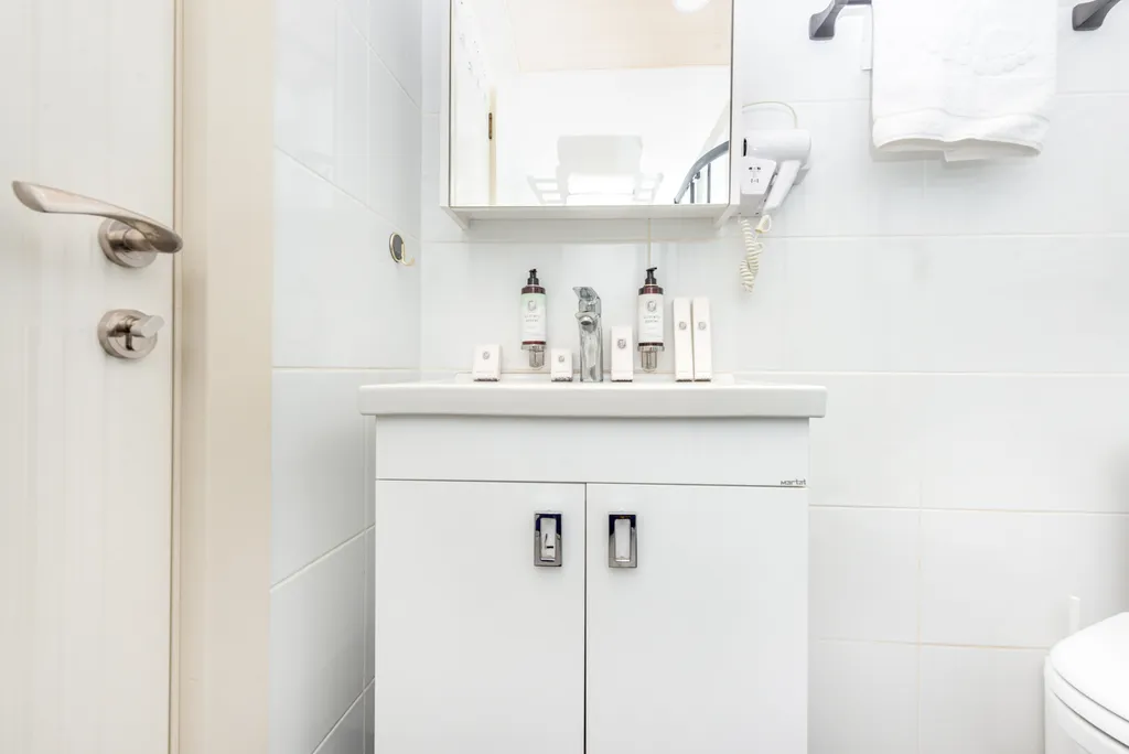 Azure Corner Retreat