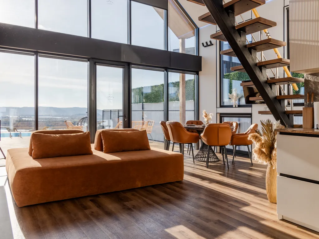 Коттедж Дом Барн премиум класса с уникальным видом на горы и реку Сок — аренда посуточно в Самара