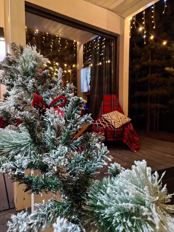 Домик, чан, баня в сосновом лесу, закрытая территория