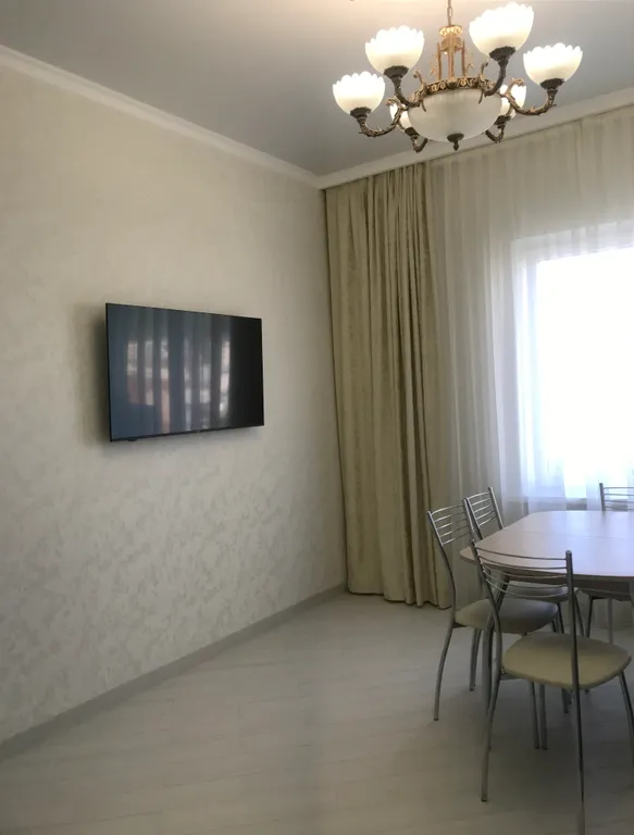 Красивый вид на море и горы в 5 минутах от пляжа