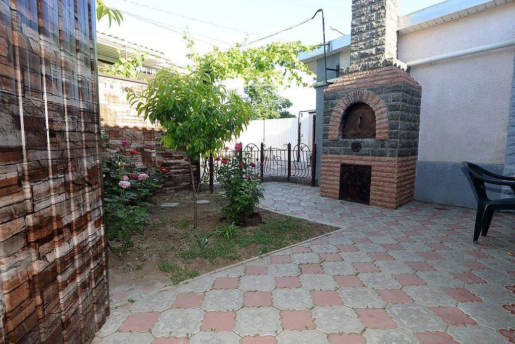 Современный домик рядом с центром