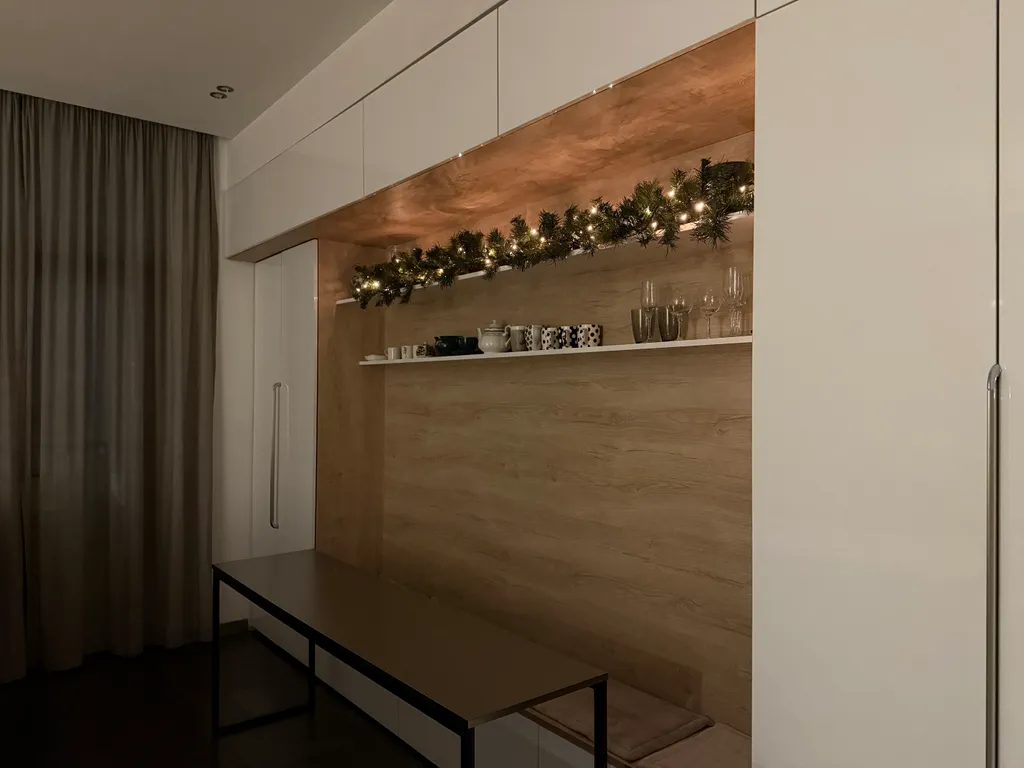 Метро Апартамент