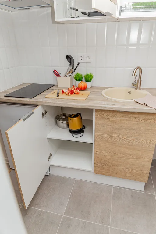 Квартира-студия в центре 13,5 м2, 1 кровать