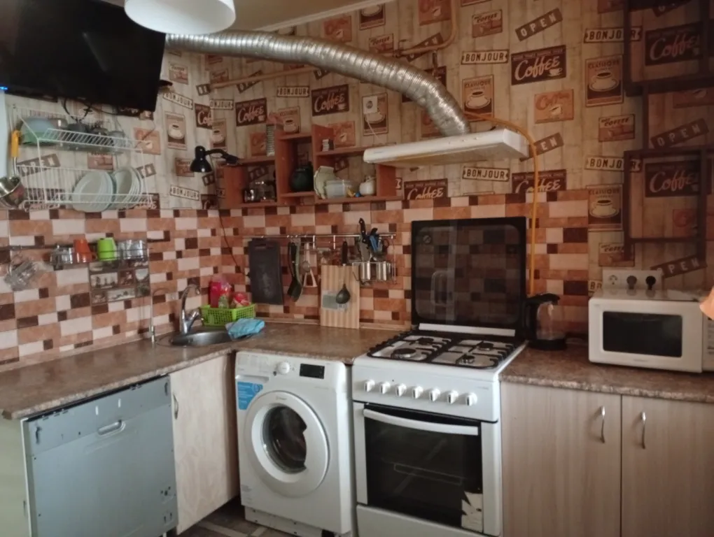 Квартира 3-комнатная Квартира — Калининград