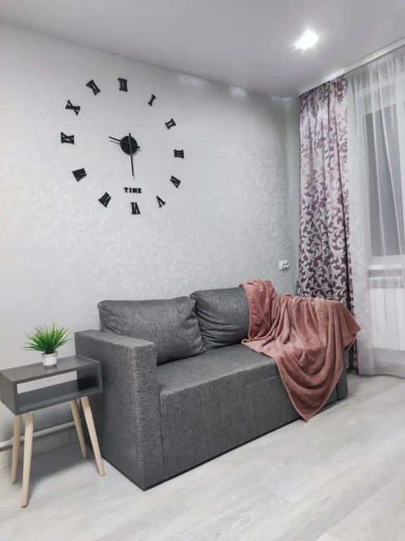 Светлая уютная квартира с кондиционером (1 остановка от академии МЧС)