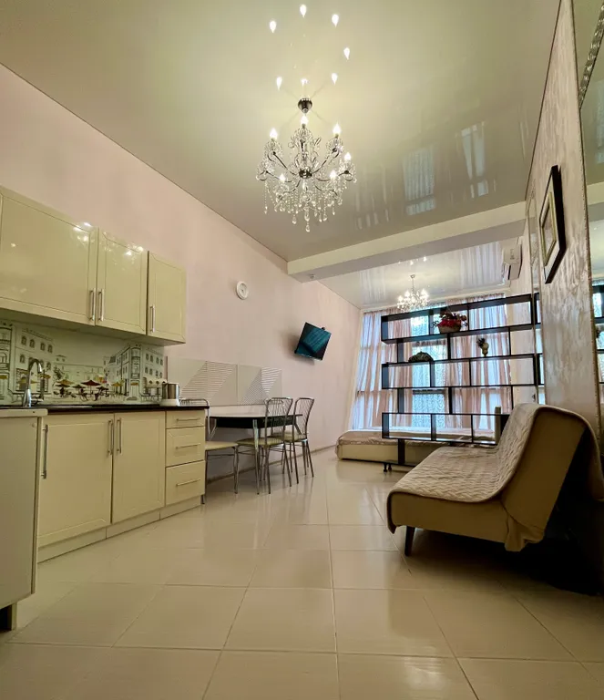 Квартира Квартира-студия в центре Адлера на первой береговой линией — Сочи