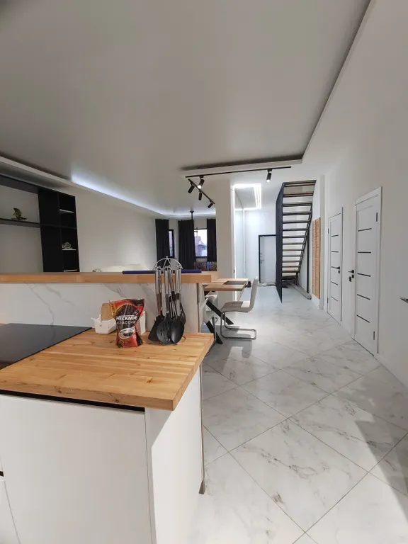 6-комнатный Дом