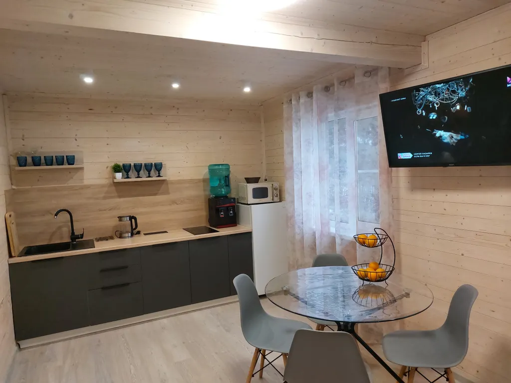 Уютный дом рядом с озером