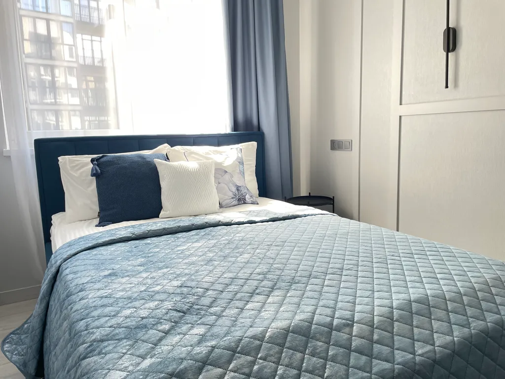 Квартира Квартира Студия времена года зима в центре города — Калининград