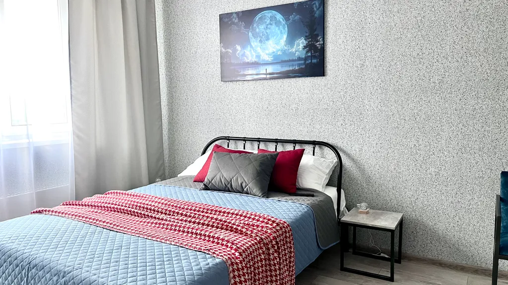 Новая квартира — аренда посуточно в Омск