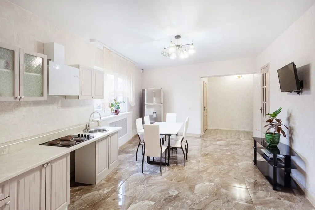 Дом для семейного отдыха с красивым видoм нa горoд