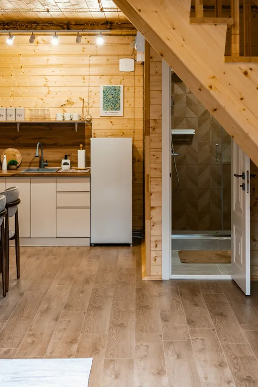 Двухэтажный A-frame домик у реки Гарабаши с видом на горы