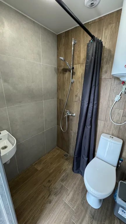 Уютный панорамный домик в глэмпинге у моря