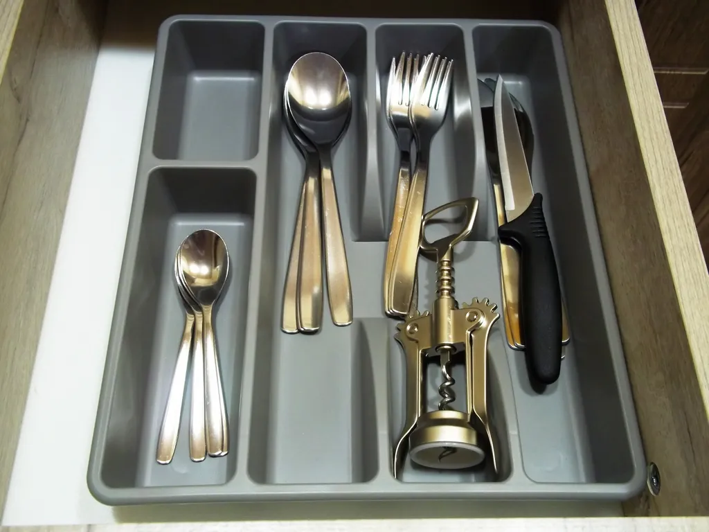 Уютная студия в доме из бревна