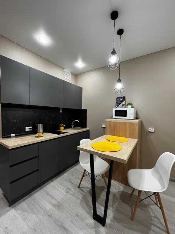 Уютная студия на 15 этаже с видом на город