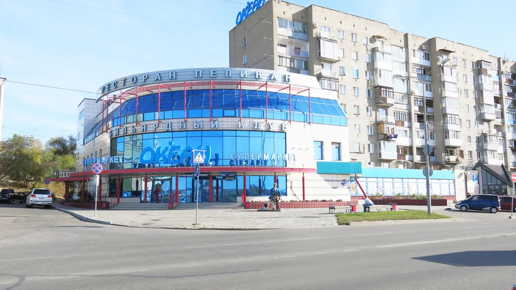 Новая квартира в Центре на Иртышской Набережной 12 с большим джакузи