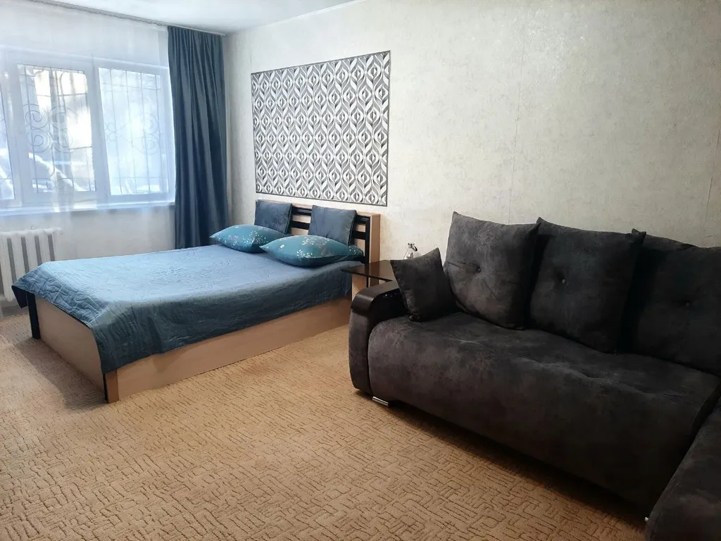 Отличная квартира в центре города — аренда посуточно в Барнаул