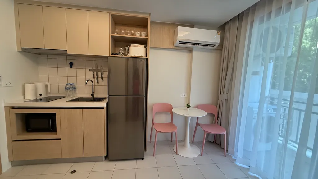 Отдых у моря с бассейном, спортзалом, рядом с пляжем Камала 202