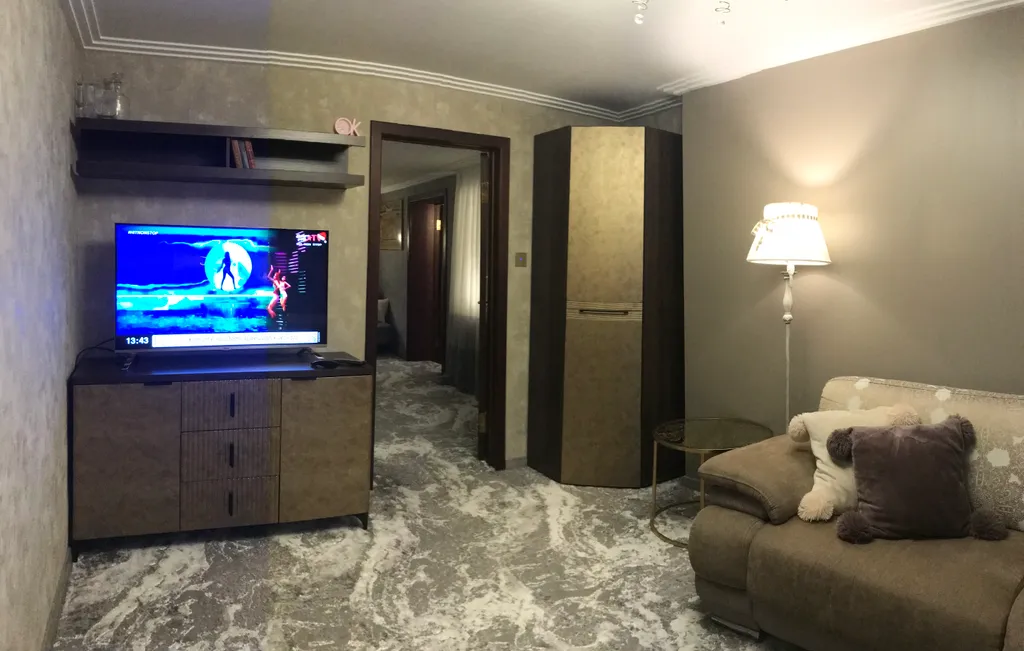 Уютный дом на набережной