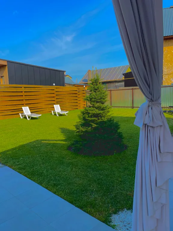 Черный дом на 10+4 человек