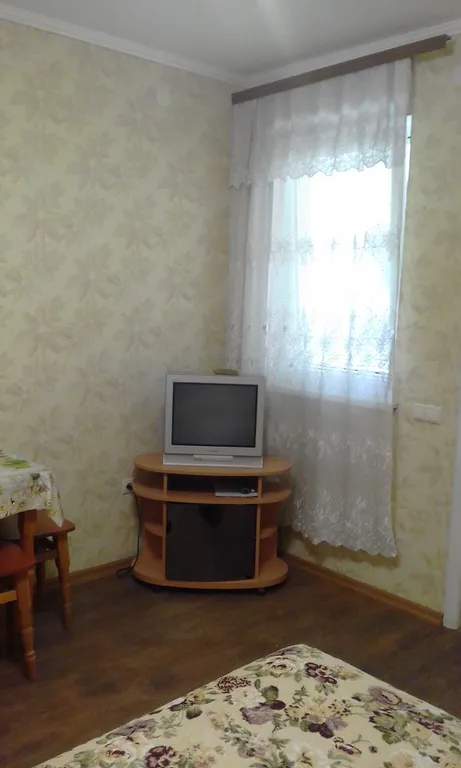 Уютная квартира в частном секторе с отдельным входом — аренда посуточно в Севастополь