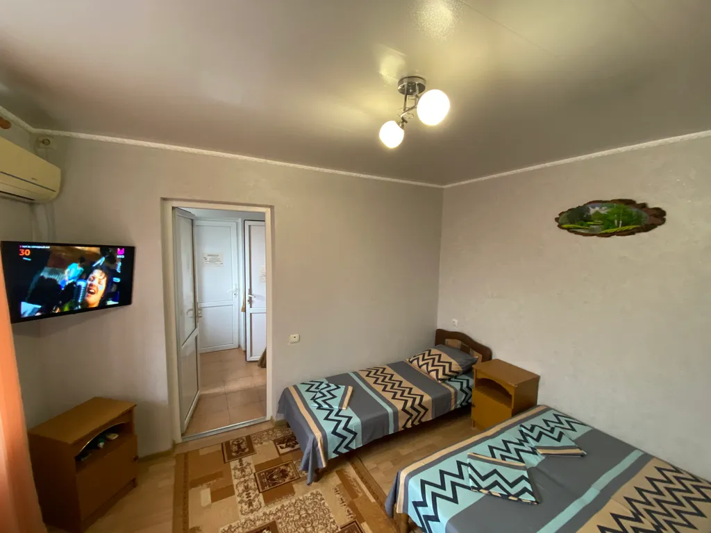 Квартира Квартира 3х местный номер со всеми удобствами — Голубицкая