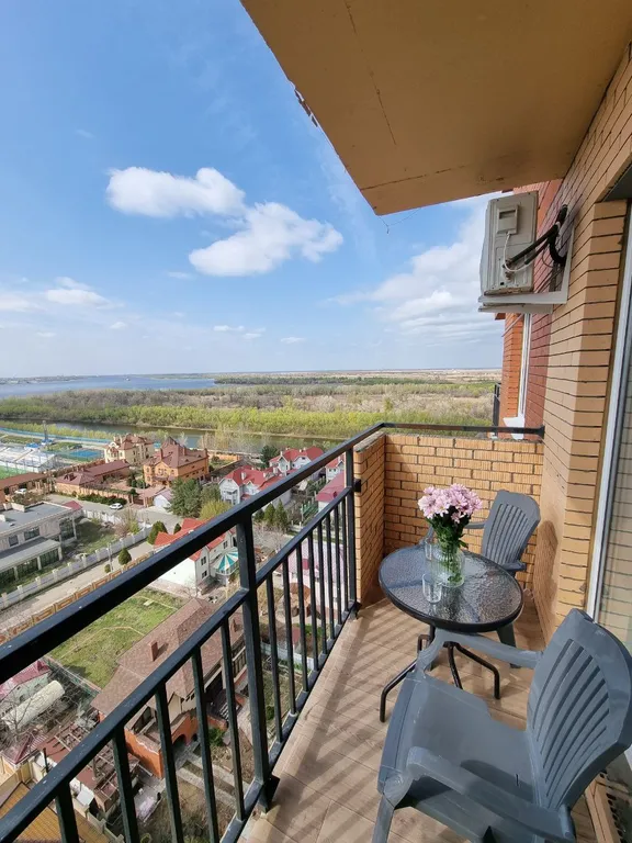 Стильная однокомнатная квартира для пары (Уютный Дом)