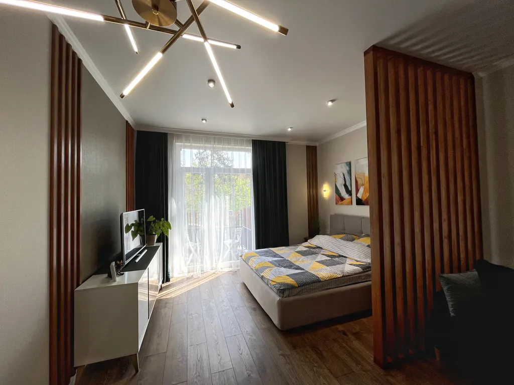 Современные апартаменты с террасой